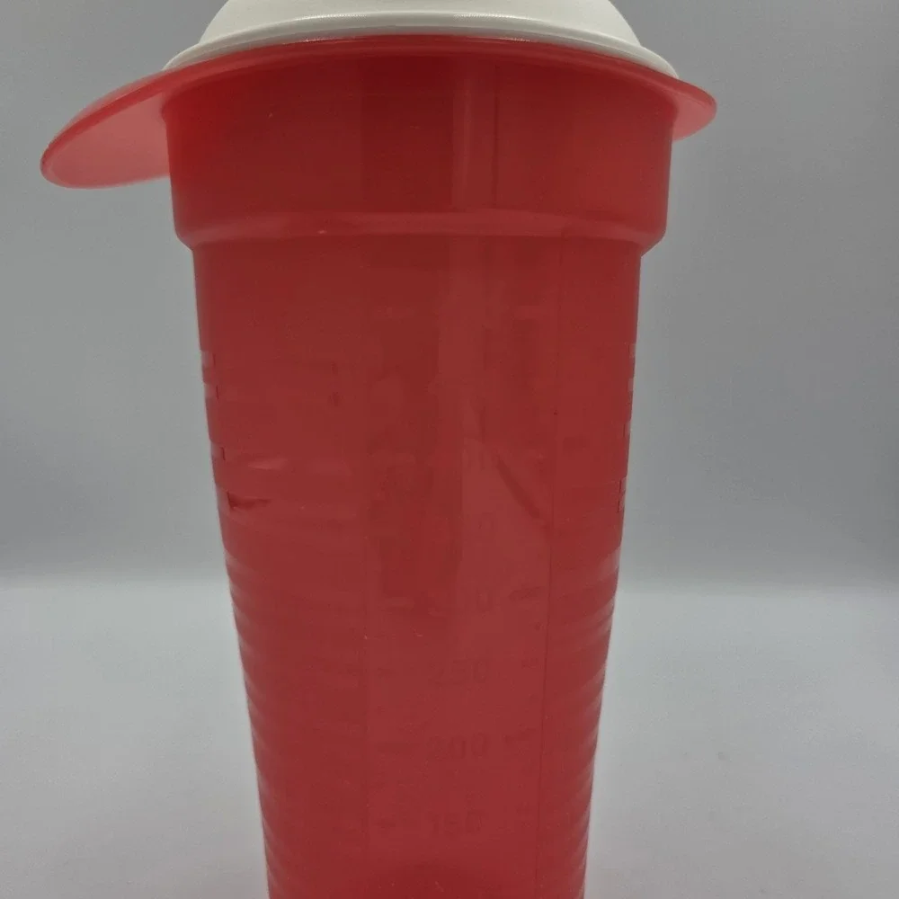 Vintage Tupperware Shaker Tumbler 5759A-5 Plastic Orange & White Lid Top 500 ml - Picture 2 of 6